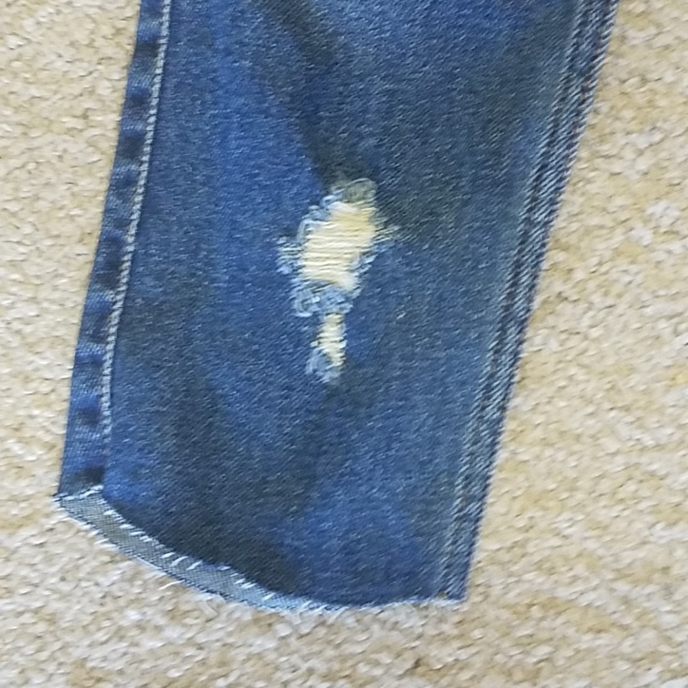 Jeans ripped up and cropped - Picture 3 of 4